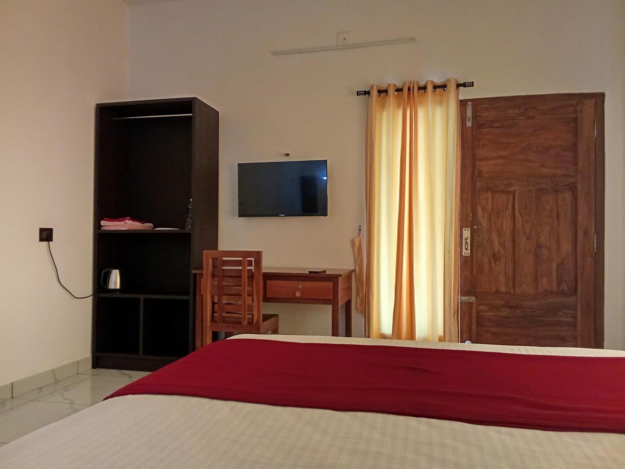 Appu'S Nido Hotel Pallipuram Exterior photo